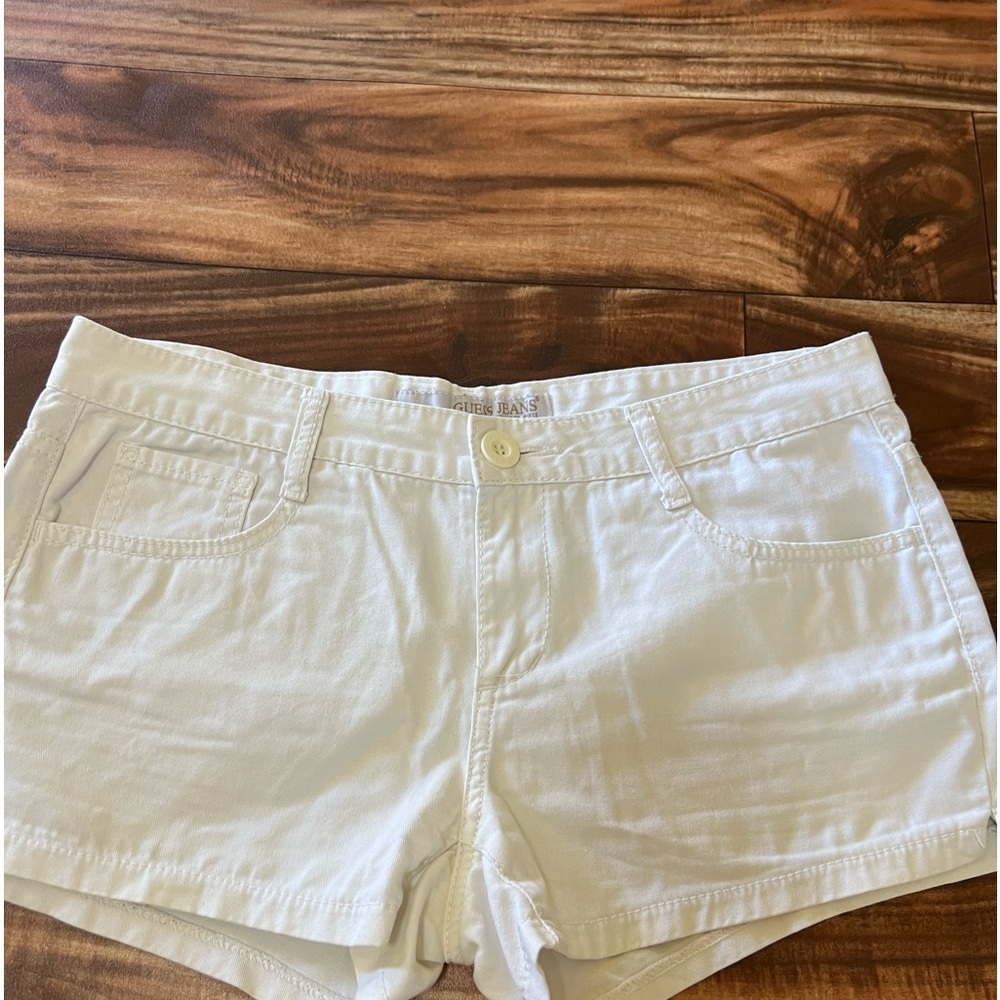Women’s Vintage White Guess Jean Short Shorts 100% Cotton Size 70 (28)